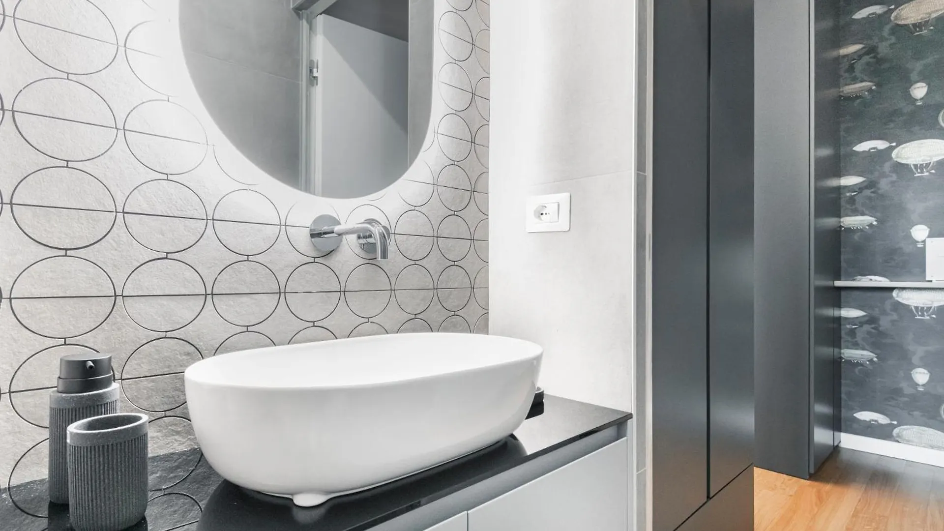 Easylife - Modern Studio In The Heart Of Navigli Μιλάνο
